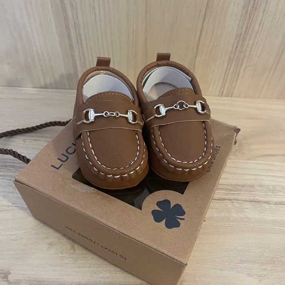 Lucky Brand crib Shoes - Picture 6 of 15